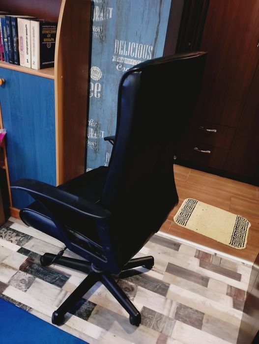 Кожен работен стол