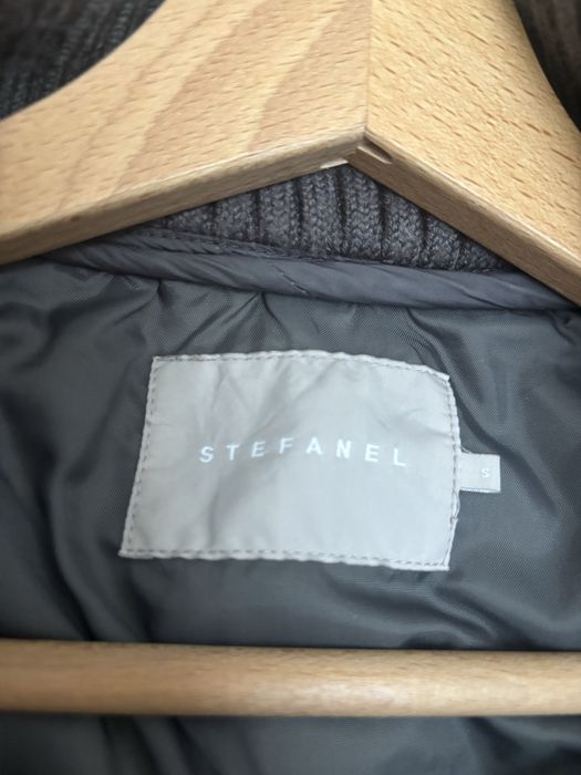 Дамски пухено елече STEFANEL