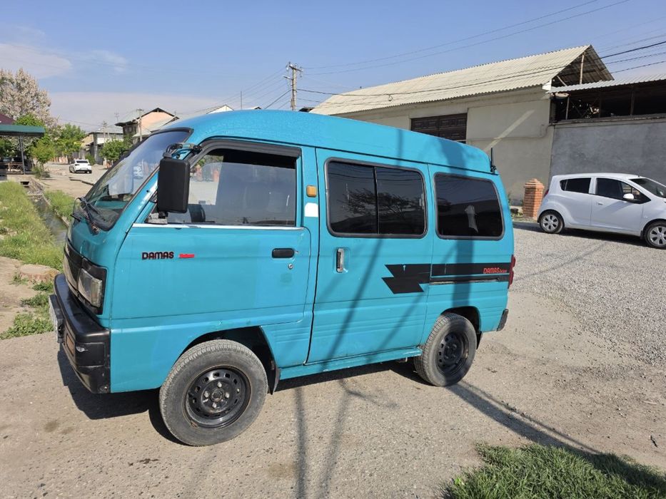 Дамас 2002 года состояние нормальное .