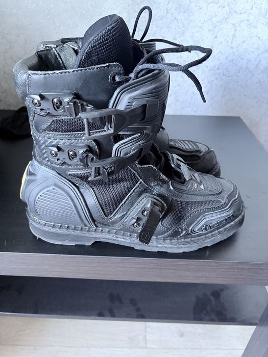 Продам icon field armor boots