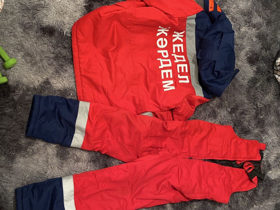 Продам спец одежад 103