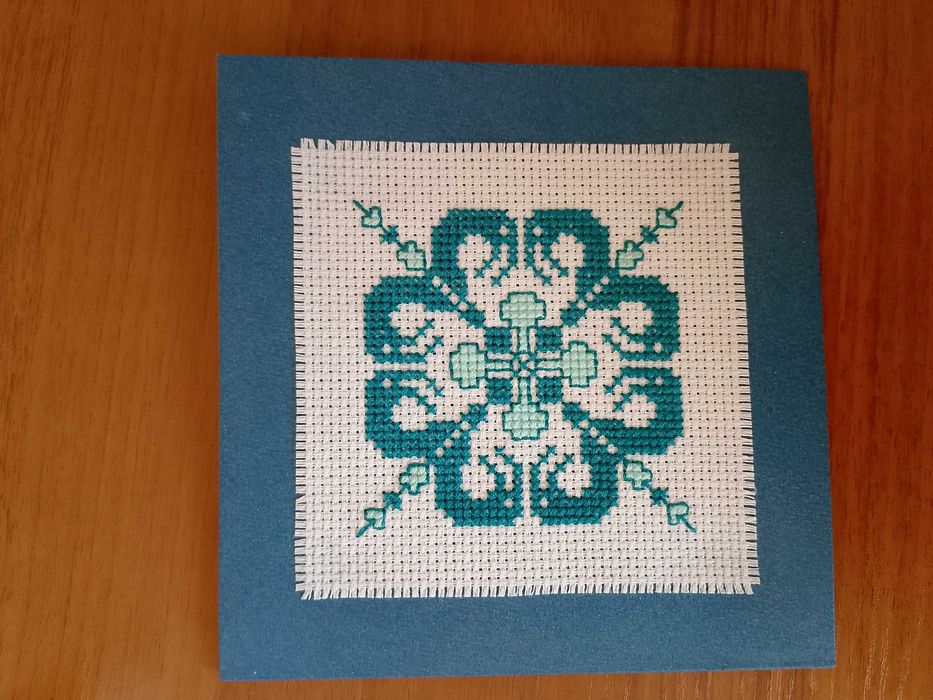 Бродирани картички с плик