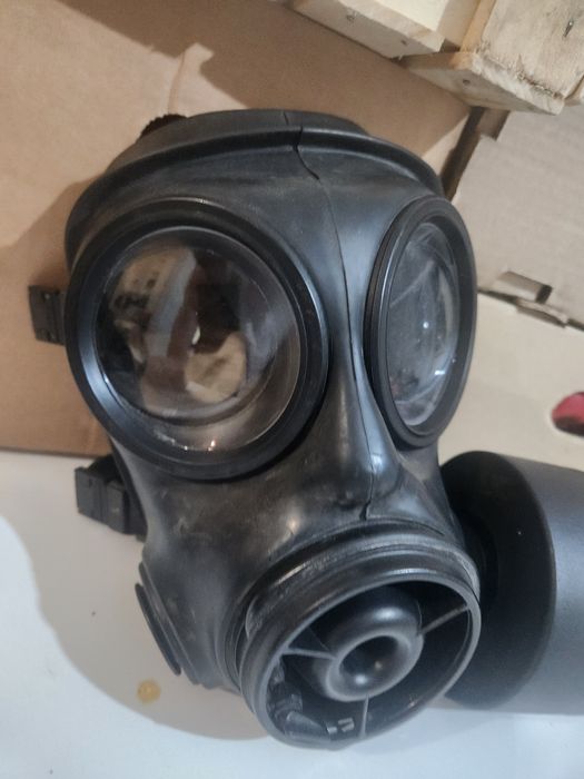 Продам противогаз спецназа SAS САС