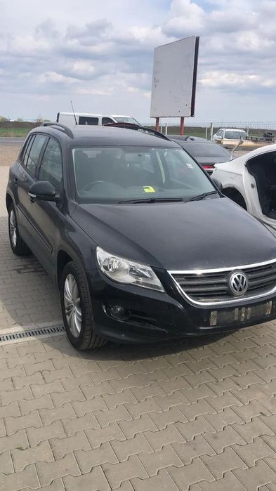 Dezmembram Volkswagen Tiguan 2.0 TDI 4x4 an fabr. 2011