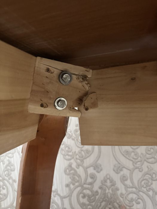 Продается стол раздвижной