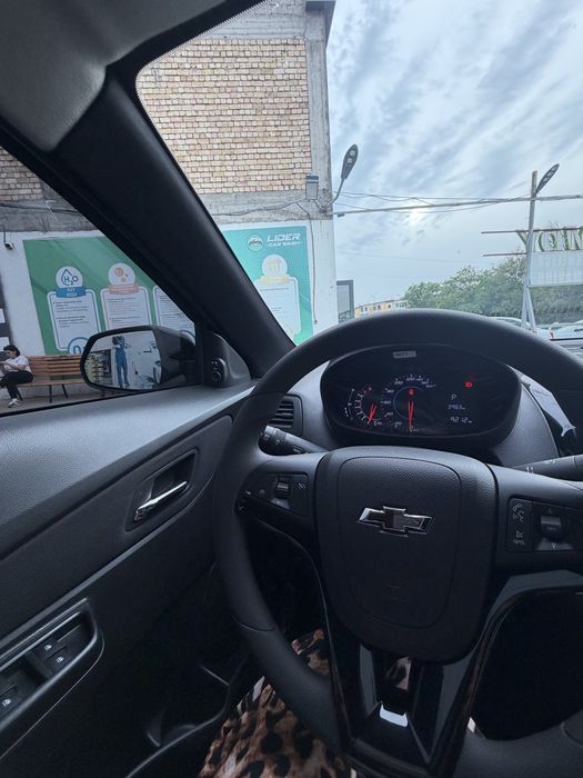 Chevrolet Cobalt 2026 — 3