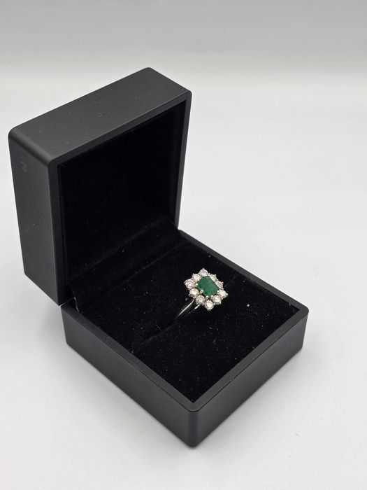 Inel Dama Aur 18K Diamante si Smarald