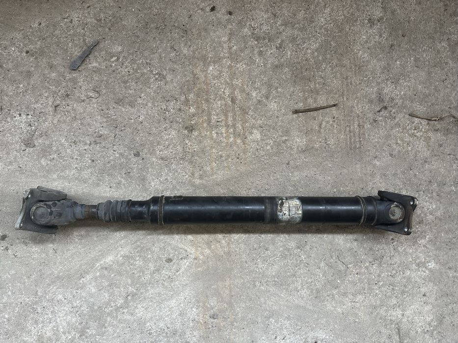 Преден кардан w203 c320 4matic