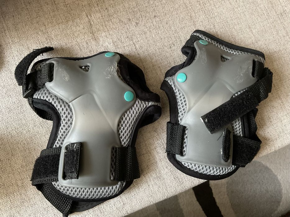 CRIVIT комплект наколенки,предпазители за длани ,лакти.За възрастни.