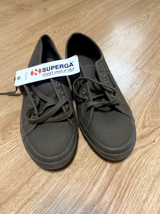 Мъжки сникърси Superga 42,5 номер НОВИ!