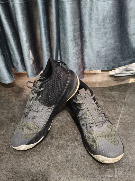 Оригинальные кроссовки Under Armour