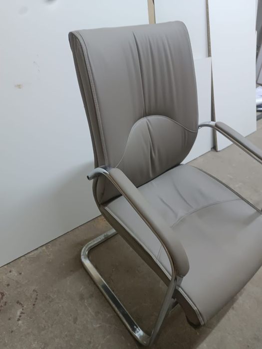 Офисный стол 20000 тг