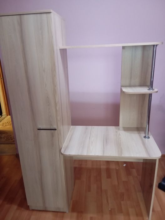Шкаф письменный.