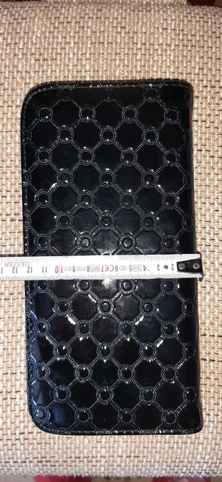 Poșetă plic neagra din lac