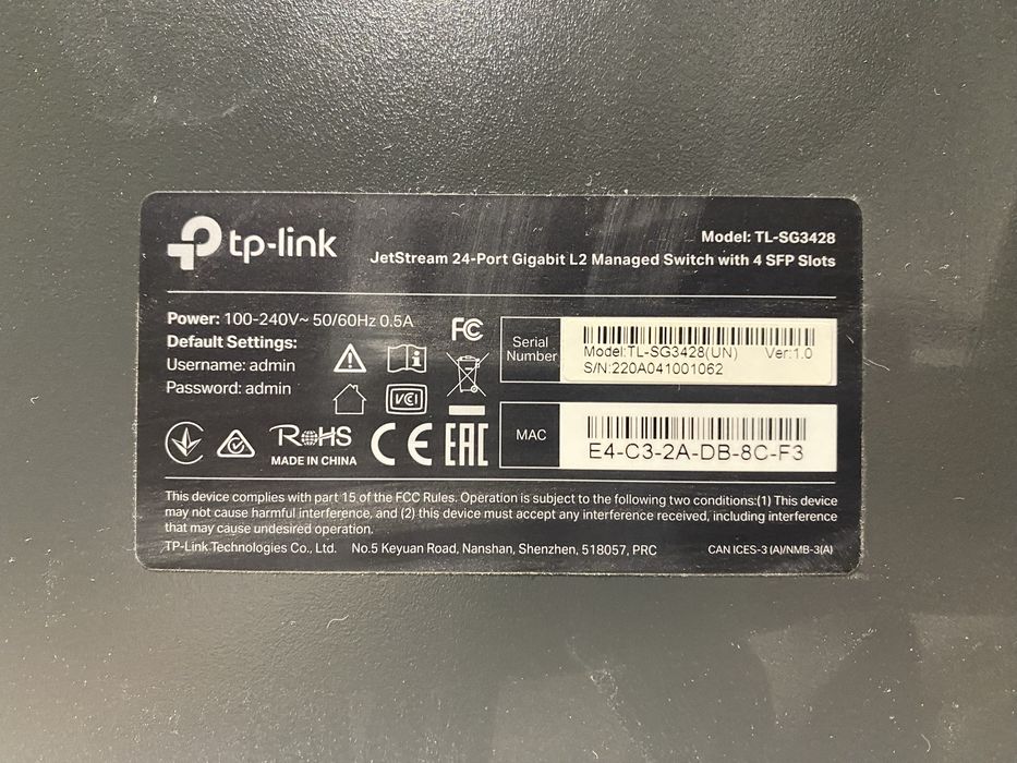 TP-Link TL-SG3428 JetStream — 24 порта + 4 SFP