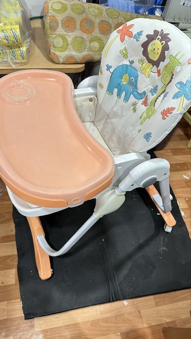 Продам стульчик для кормления