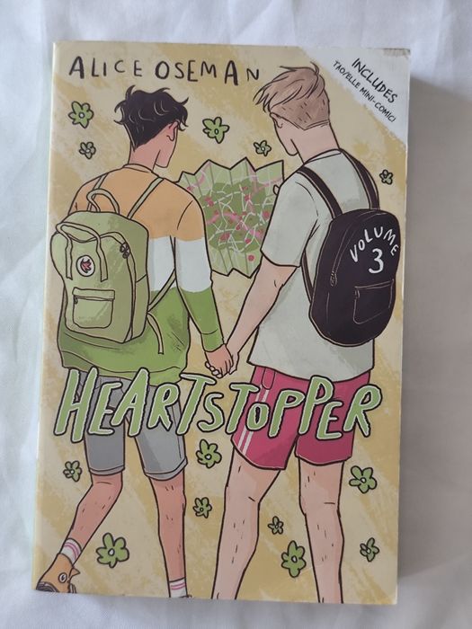 Книги Heartstopper + книга за оцветяване