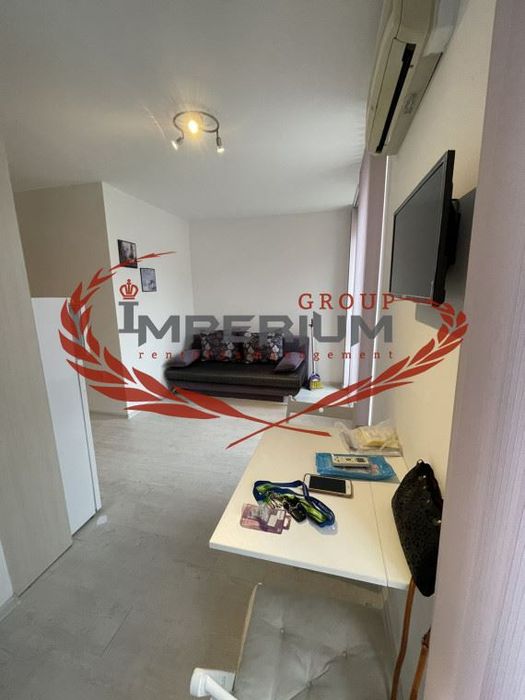 Дава се под наем Двустаен апартамент в Варна, Левски - 55 кв.м за 458.49 € - Снимка #2