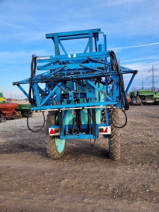 Erbicidator Berthoud Mack 40 SX28, stare perfecta. 28 m / 4.000 litri