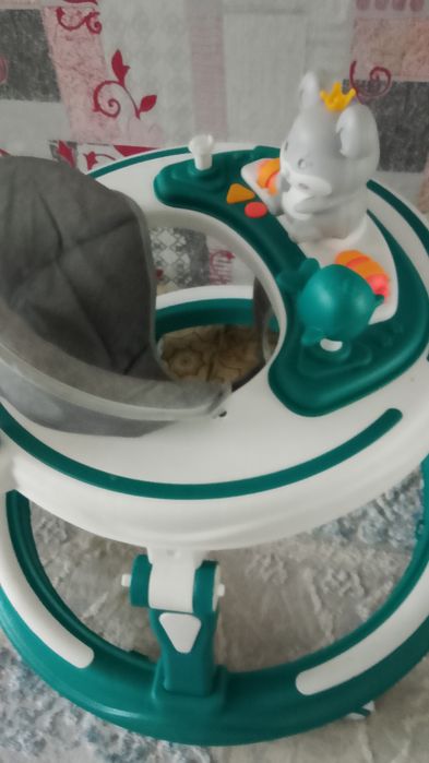 Коляска детское ,ходунок