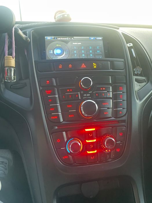 Opel Astra J 2012