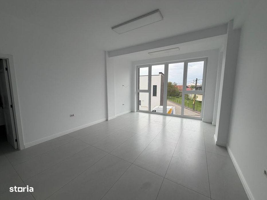 Spatiu de inchiriat, cladire noua, 30 mp, Radauti