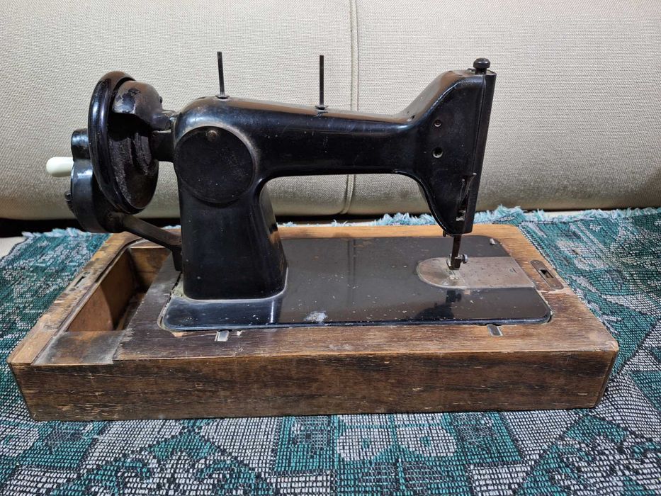 Шевна машина Veritas 32