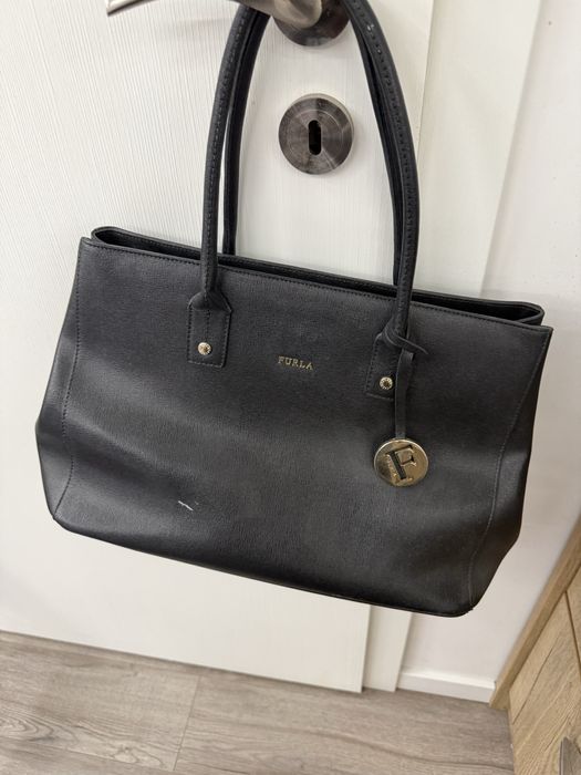 Оригинална Чанта Furla Linda в добро състояние