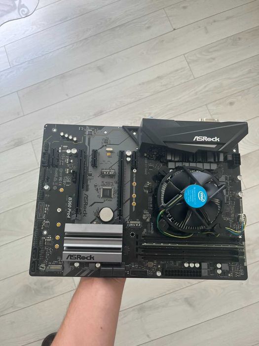 Дънна платка ASRock B360 Pro4