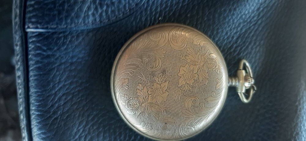 Продам Часы антиквариат