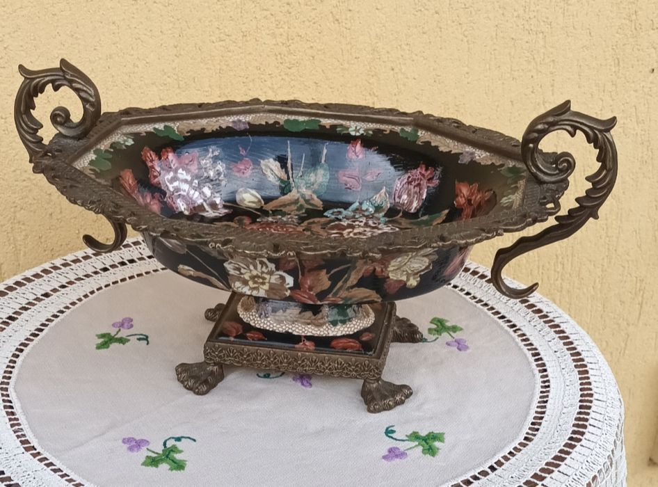 Fructiera din Porțelan Craquelle și Bronz