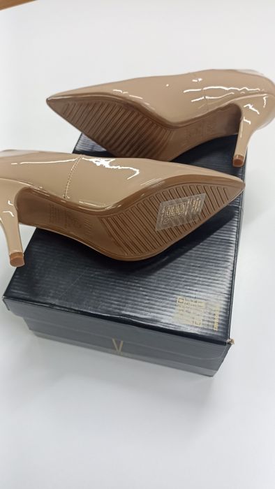 Официални обувки!