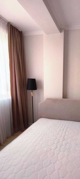 Торшер в отличном состоянии