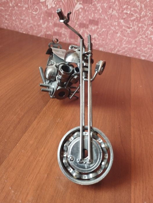 Продам сувенир, моделька мотоцикла.