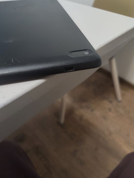 Таблет LENOVO работещ