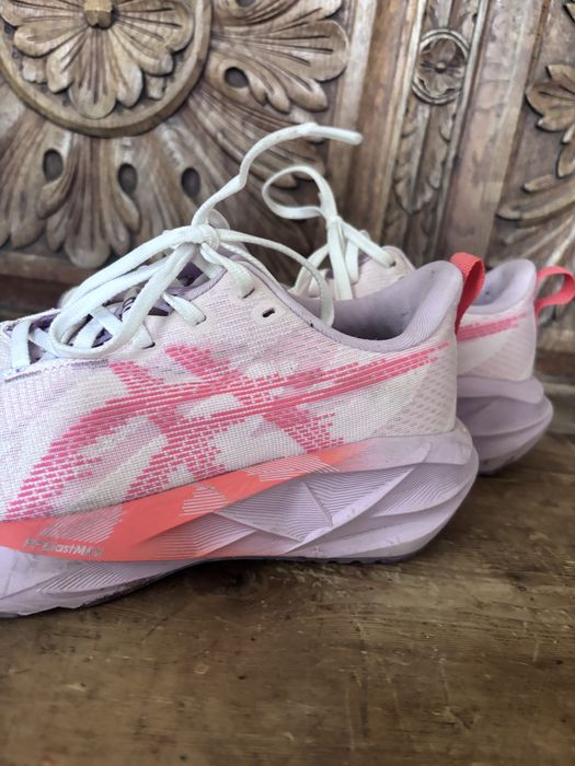 Asics novablast 5