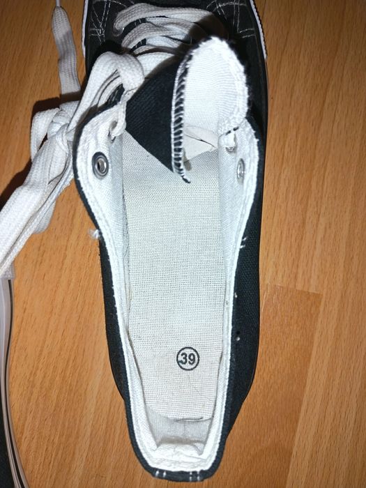 Tenesi simpli stil converse