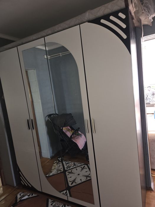 Продам шкаф для одежды