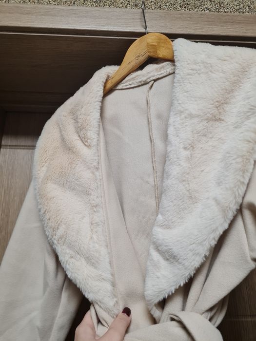 Дамско тънко палто