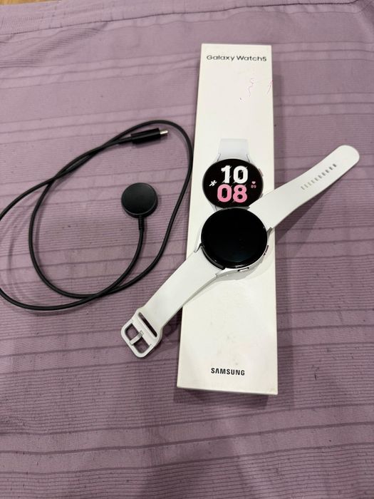 Часы Samsung watch 5 44mm