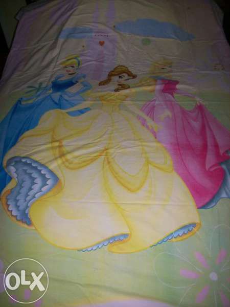 Спално бельо с героите на Дисни