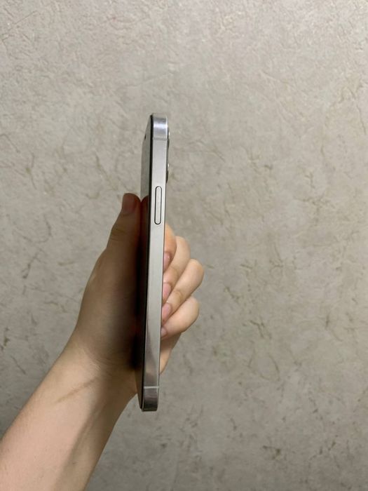 Iphone 12 pro sotiladi