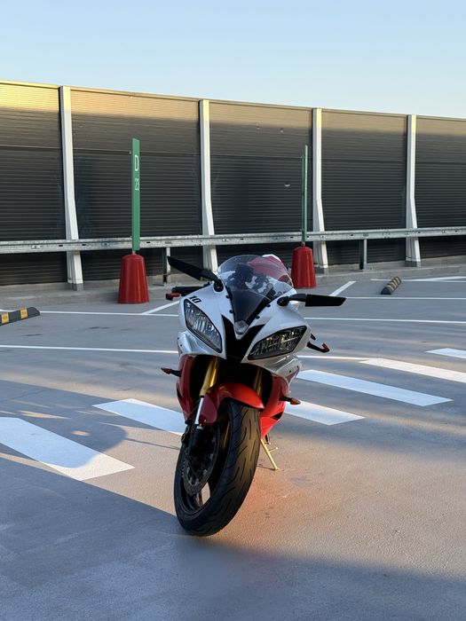 Yamaha YZF R6 rj11