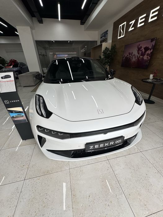 ПРОДАЕТСЯ Zeekr 001 Ultra plus 2025