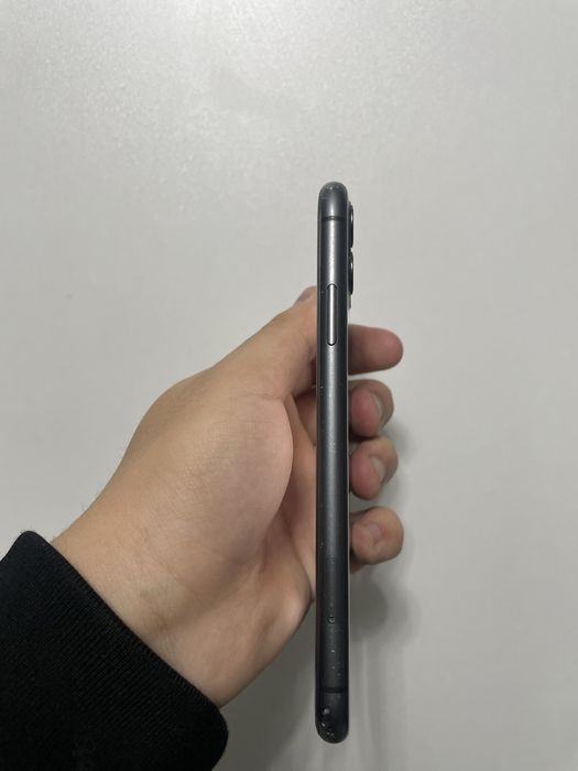 Продам iPhone 11 64gb