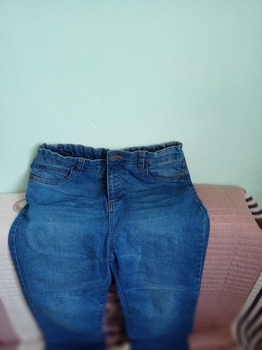Джинсы подростковые