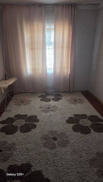 Сдаётся 2х ком кв в чирчике 3 этаж в аранче ваений гарадок