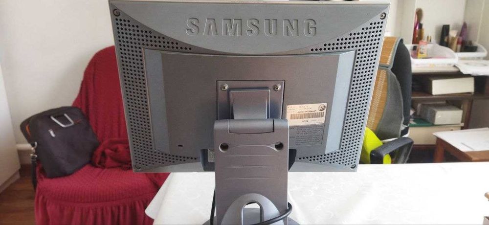 15" Монитор Samsung SyncMaster 151S