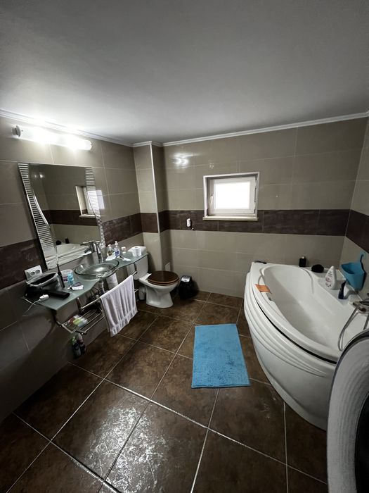 WoW -- Casa ultracentral de inchiriat