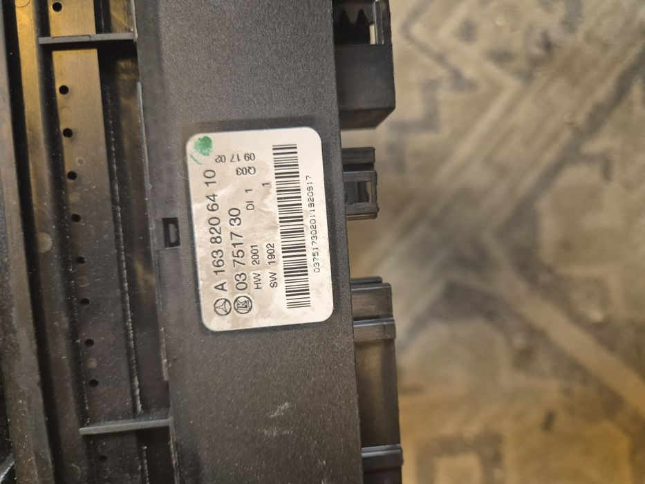 Оригинален Панел копчета на Мерцедес ML W163  97- 2005г